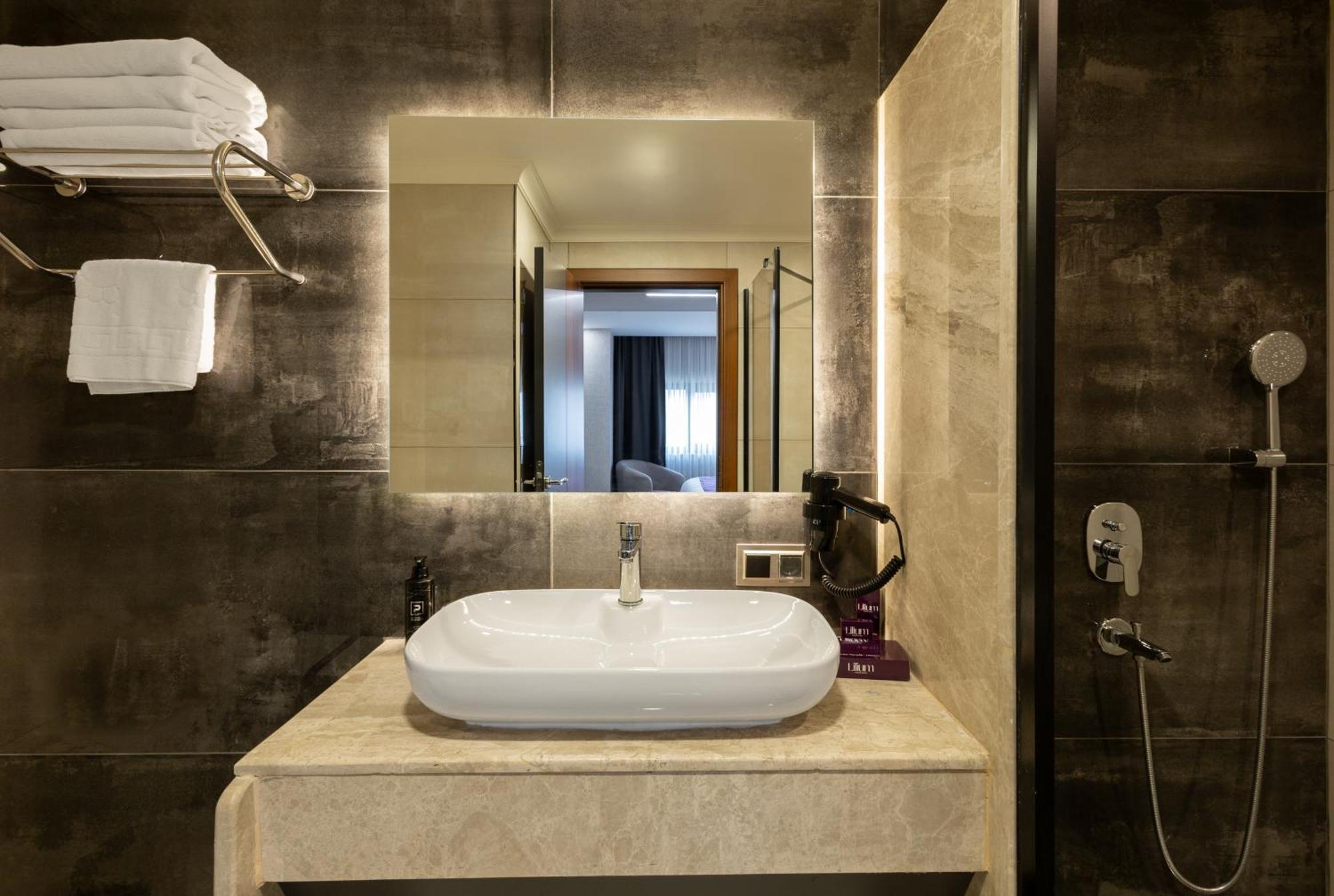 Lilium Hotel & Suites บูร์ซา ภายนอก รูปภาพ
