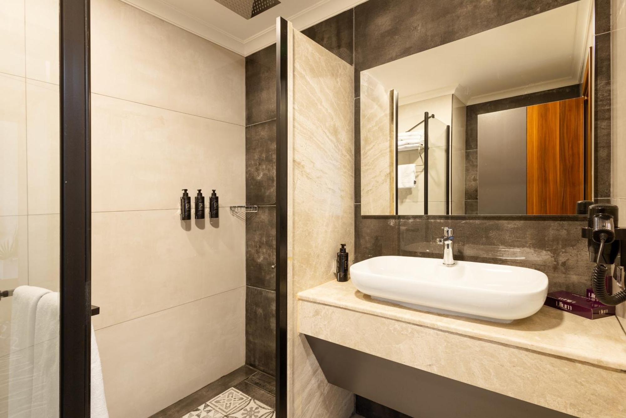 Lilium Hotel & Suites บูร์ซา ภายนอก รูปภาพ