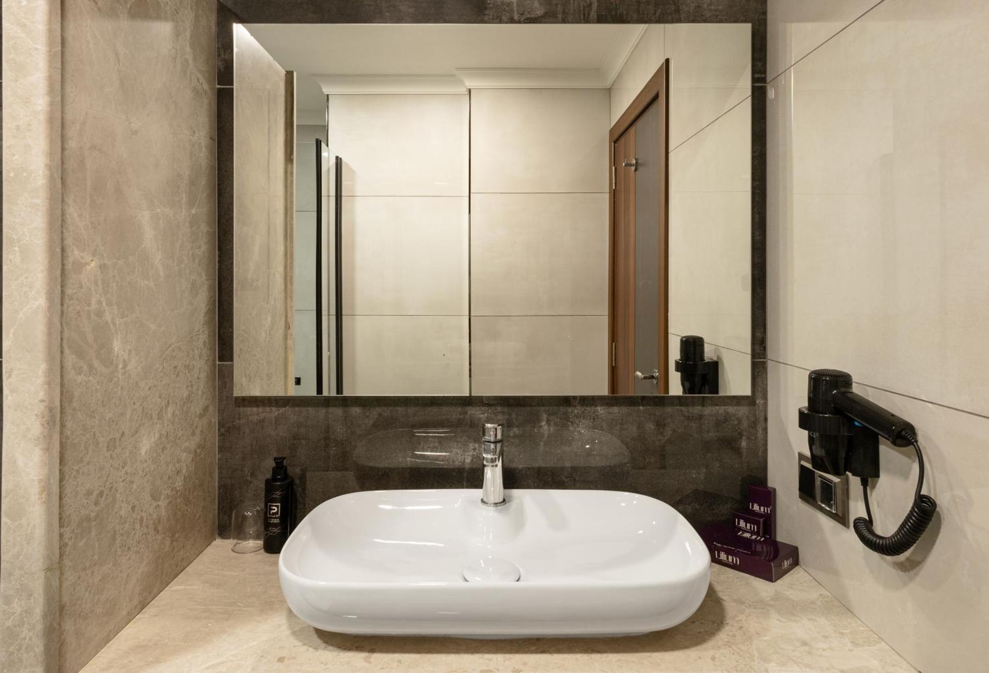 Lilium Hotel & Suites บูร์ซา ภายนอก รูปภาพ